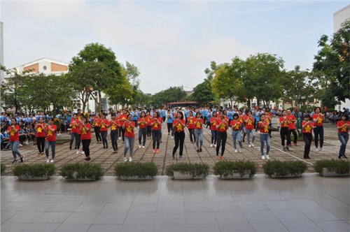 Trường THCS Thượng Thanh tổ chức Chung kết Giải chạy Báo Hà Nội mới lần thứ 45